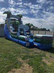 650827784 950083110863357 6497536764369480060 n 1776022429 AL's 15' Tropical Splash Slide